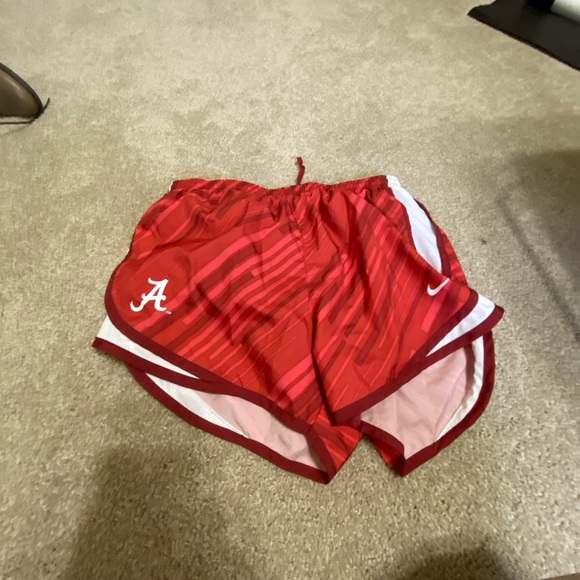 nike shorts - Picture 2 of 2